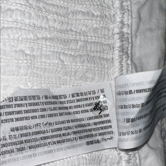 Abercrombie & Fitch Cream Ruffled Strap Top size Small - Picture 8 of 10